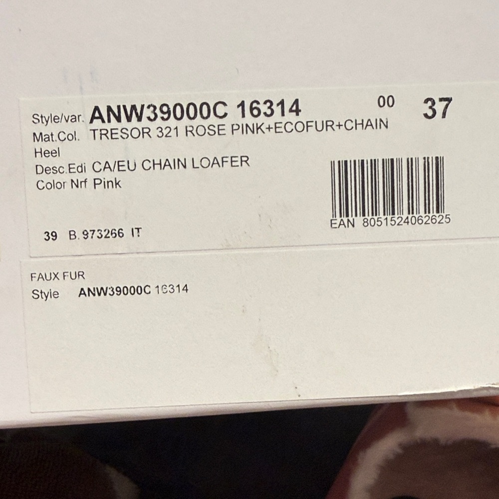 Pink JW Anderson Buckle loafers - Picture 6 of 6
